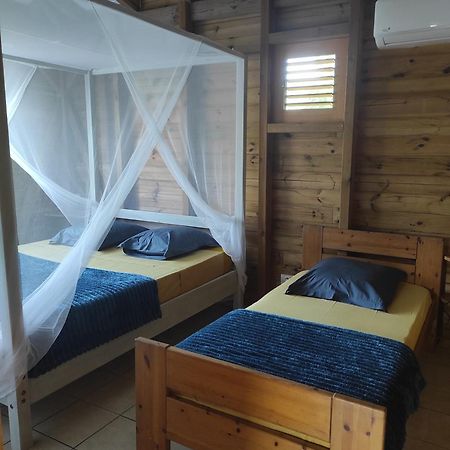 Le Tri Haut De Bellevue - Bungalow Heliconia Pointe-Noire Kültér fotó