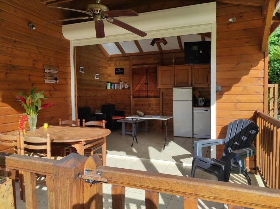 Le Tri Haut De Bellevue - Bungalow Heliconia Pointe-Noire Kültér fotó