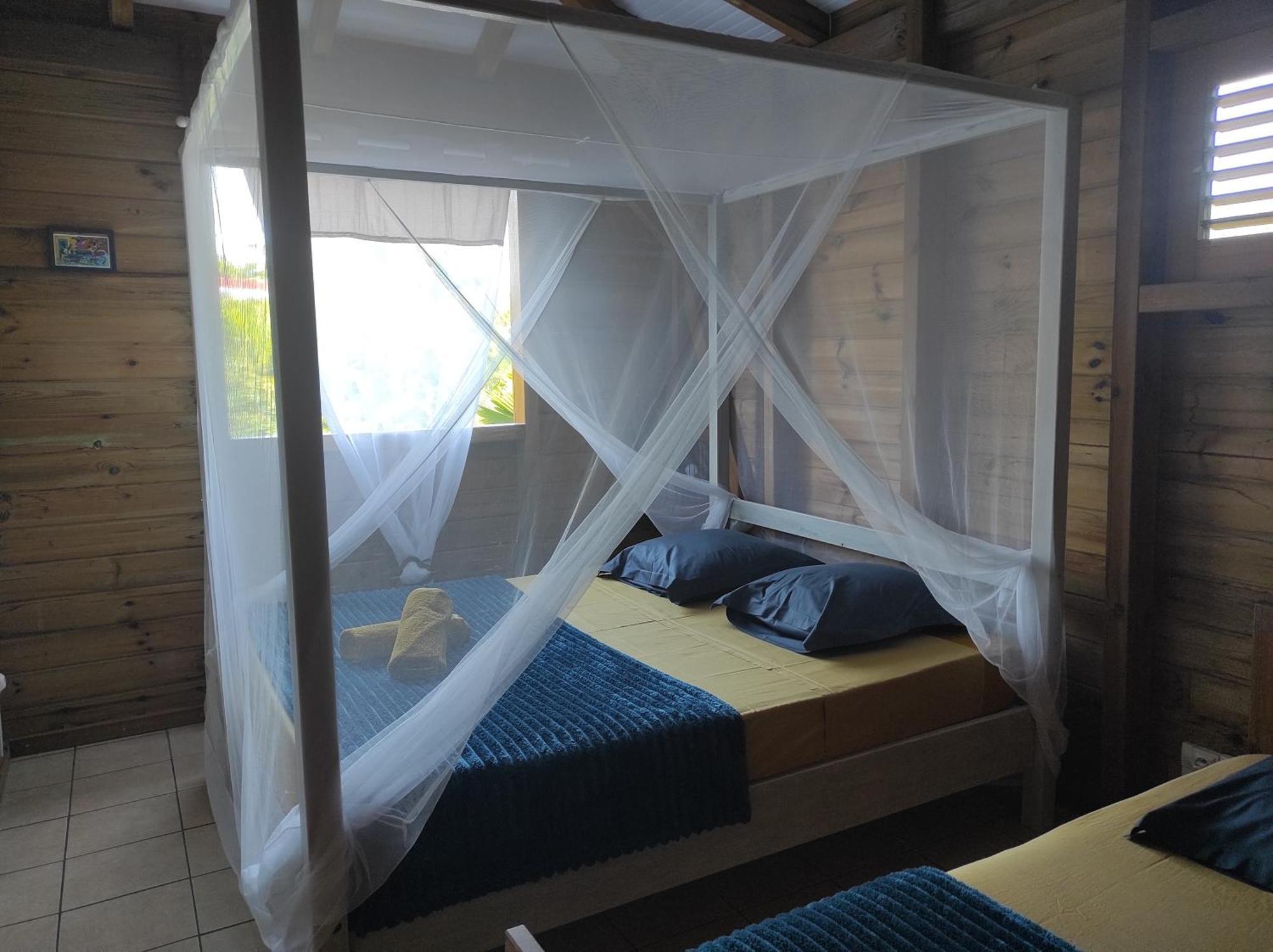 Le Tri Haut De Bellevue - Bungalow Heliconia Pointe-Noire Kültér fotó